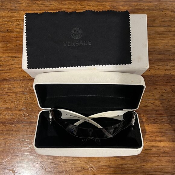 Versace 4116-B White Wrap Sunglasses with Crystal Medusa in Original Box Y2K main image 10